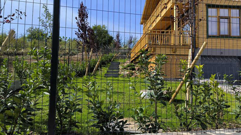 Градина картина в интериора